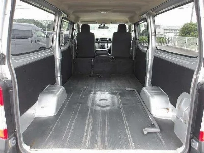 NISSAN NV350 CARAVAN