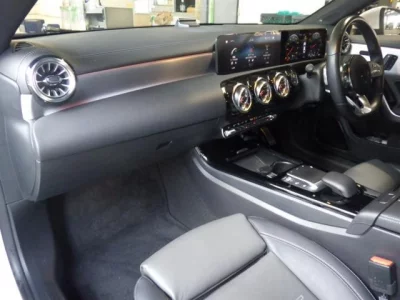 MERCEDES BENZ CLA