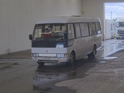 MITSUBISHI FUSO ROSA