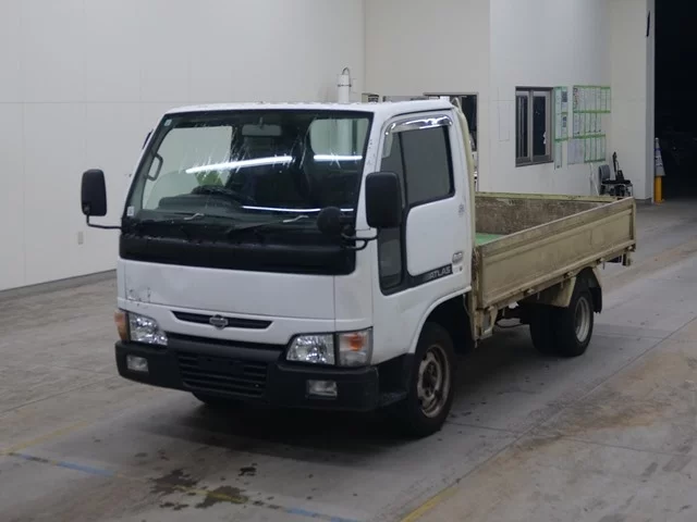 Nissan Atlas 2000