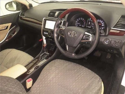TOYOTA PREMIO