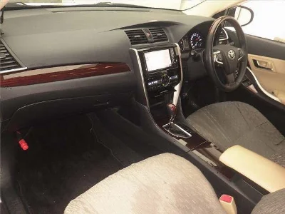 TOYOTA PREMIO