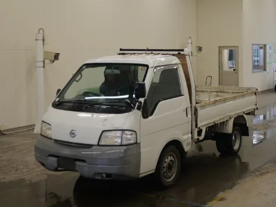 NISSAN VANETTE TRUCK