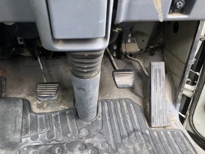 MITSUBISHI CANTER