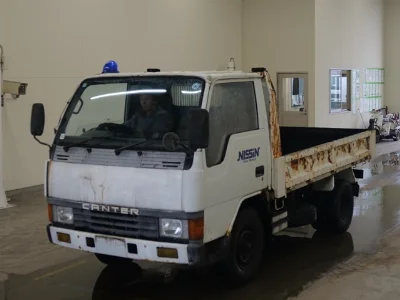 MITSUBISHI CANTER