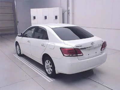 TOYOTA PREMIO