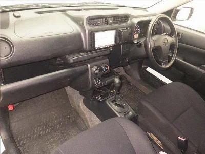TOYOTA SUCCEED