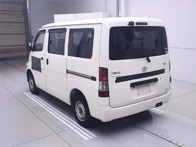 TOYOTA TOWN ACE VAN