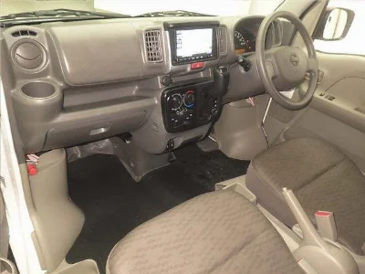 NISSAN CLIPPER VAN