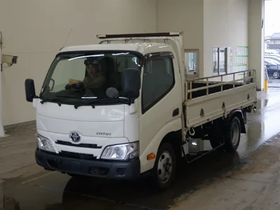TOYOTA DYNA