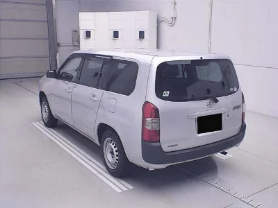 TOYOTA SUCCEED
