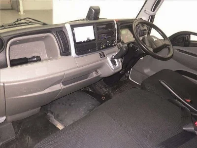 MITSUBISHI CANTER