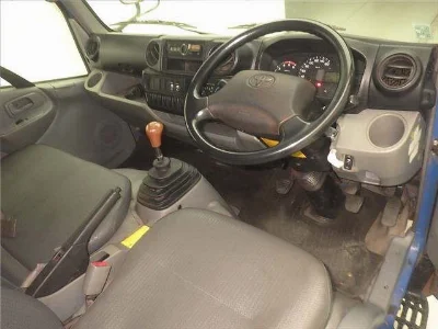 TOYOTA DYNA