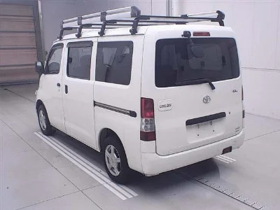 TOYOTA LITE ACE VAN