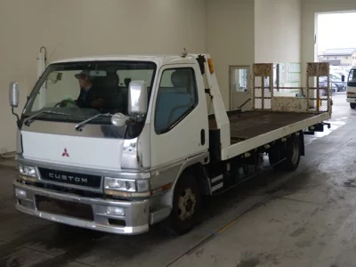 MITSUBISHI CANTER