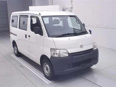 TOYOTA TOWN ACE VAN
