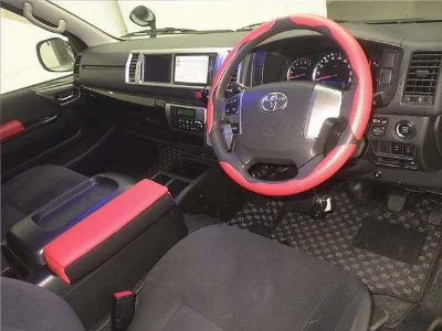 TOYOTA HIACE VAN