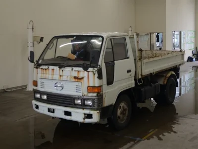 TOYOTA DYNA