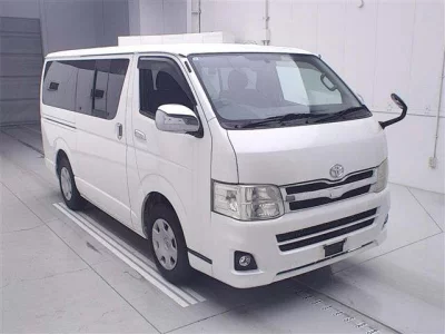 TOYOTA REGIUS ACE VAN