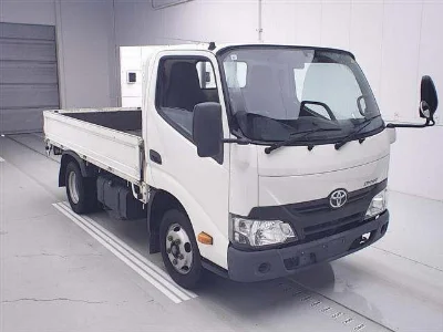 TOYOTA DYNA