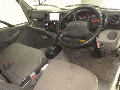 TOYOTA DYNA