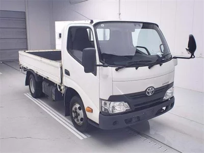 TOYOTA DYNA