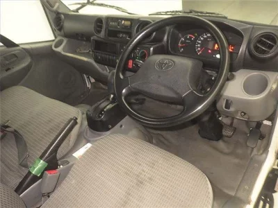 TOYOTA DYNA