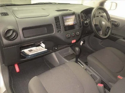 NISSAN AD