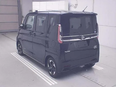 NISSAN ROOX