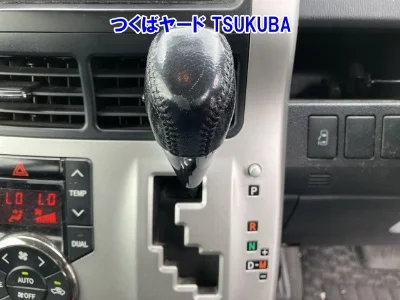 Статистика аукционов Toyota Voxy