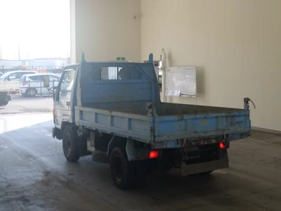 TOYOTA DYNA