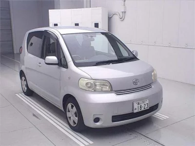 TOYOTA PORTE