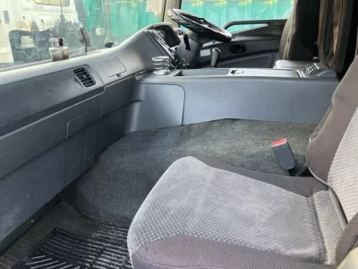 MITSUBISHI FUSO SUPER GREAT