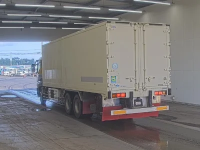 MITSUBISHI FUSO SUPER GREAT