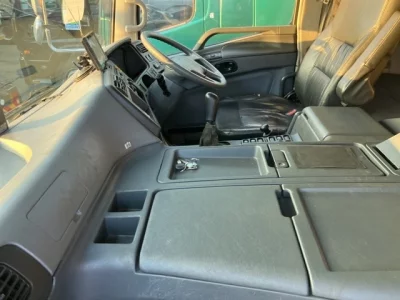 MITSUBISHI FUSO SUPER GREAT
