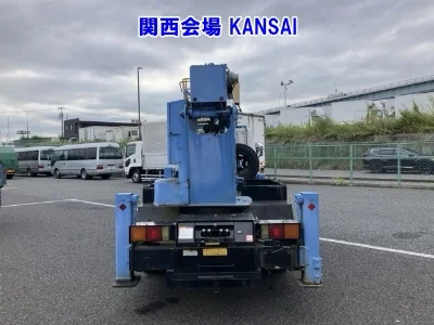 MITSUBISHI CANTER