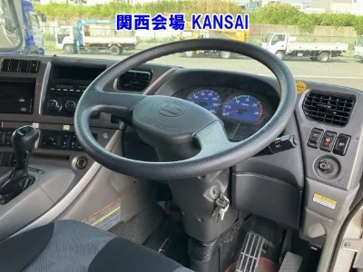 NISSAN DIESEL (UD) QUON