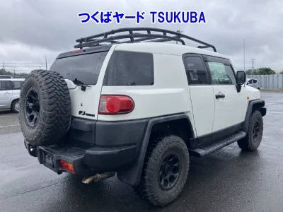 TOYOTA FJ CRUISER
