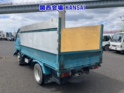 TOYOTA DYNA