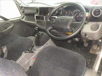 TOYOTA DYNA