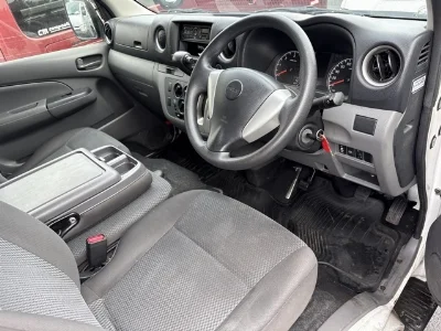 ISUZU COMO