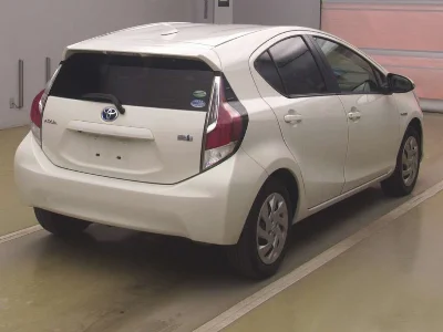 Статистика аукционов Toyota Aqua