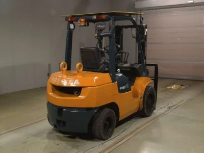 TOYOTA  FORKLIFT 