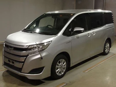 TOYOTA NOAH