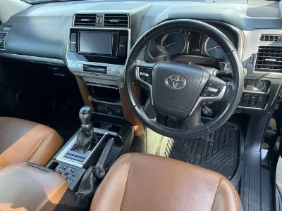 TOYOTA LAND CRUISER PRADO