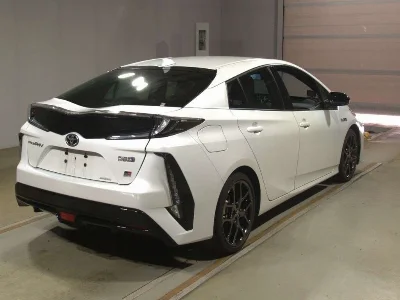 TOYOTA PRIUS PHV