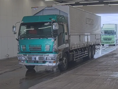 ISUZU GIGA