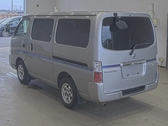 Nissan Caravan 2004