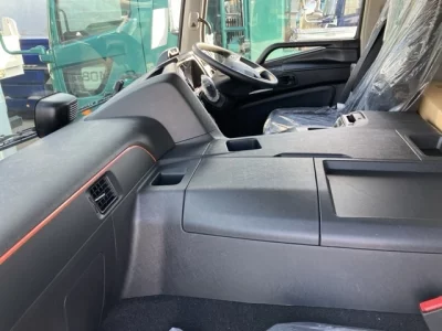 MITSUBISHI FUSO SUPER GREAT