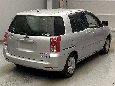 TOYOTA RAUM